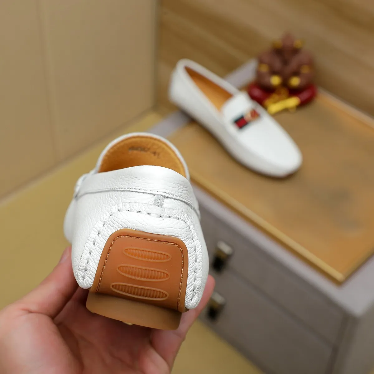 Men's shoes 💰360💰💰GUCCI Gucci official website synchronizes the latest model 🛃The upper is made of imported cowhide, 🐷leather lining, rubber outsole, 🎩🎩top-notch handcrafted workmanship with fine stitches and threads🔍definitely satisfy those perfectionist men who pursue high luxury quality 👏 Colors available! Code number 38-45 Large quantity in stock